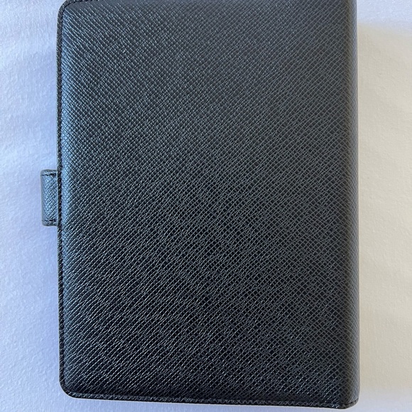 LV Black Taiga Leather MM Agenda - Picture 7 of 7